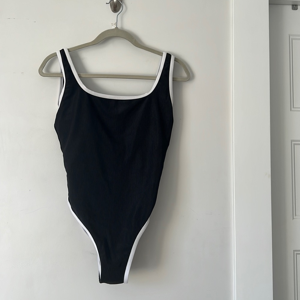 LainSnow Black One Piece
